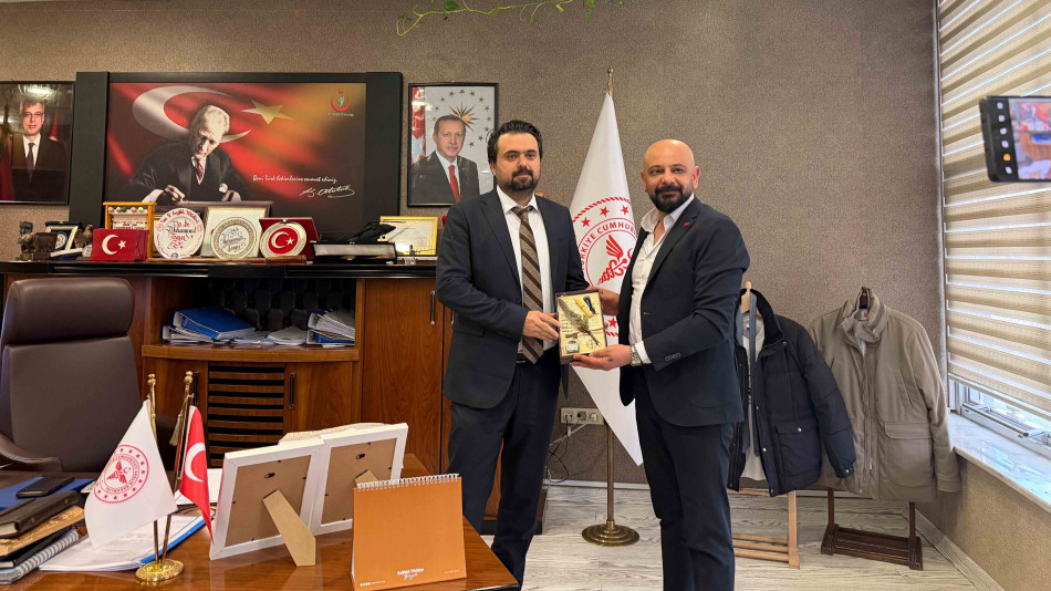 VAN İL SAĞLIK MÜDÜRÜ OPR. DR. MUHAMMED TOSUN'A ZİYARET